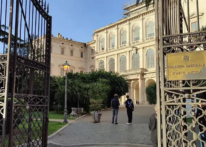 Storico In Zona Barberini Apartamento