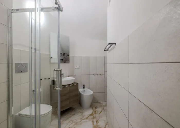 Storico In Zona Barberini Roma